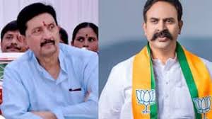 माजी खा.रणजितसिंह नाईक निंबाळकर यांनी राजे गटाची ‘सुकाणू समिती’च फोडल्याचे निवडणुकीच्या तोंडावर मोठी राजकीय उलथापालथ