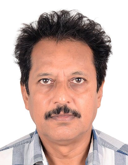 मशिनरी स्क्रॅपिंग जगतात ‘रोशन इंटरप्रायझेस’चा डंका; वर्धनगडचे सुपुत्र शकील शिकलगार यांचे औद्योगिक व सामाजिक क्षेत्रात कौतुकास्पद कार्य