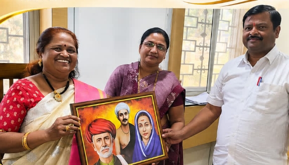 सातारच्या श्रीमती अरुणा यादव -भुजबळ यांची शिक्षण उपसंचालक पदी पदोन्नती